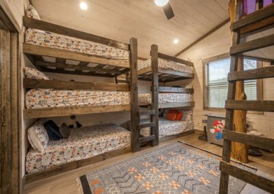 The 6-full-bed bunk room is the most fun!