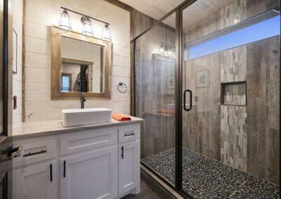 Crisp, new, and sparkling-clean is the best kind of walk-in shower.